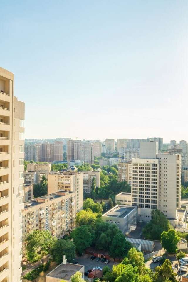 Апартаменты Квартиры по улице Феодосийская, 1-А Киев-13